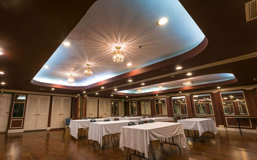 San Bernardino Inn & Suites 设施 照片