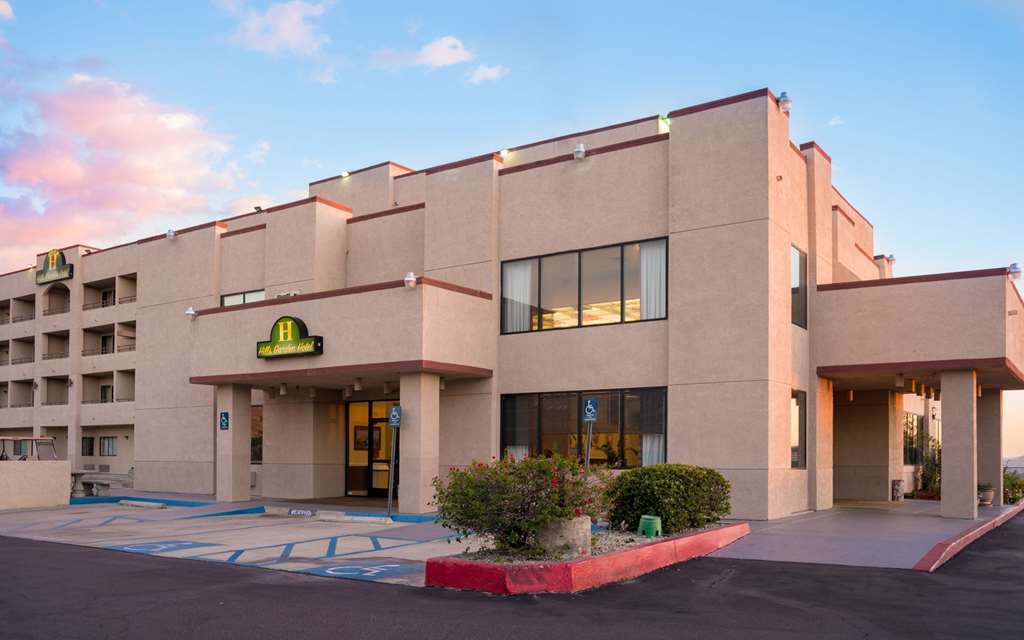 San Bernardino Inn & Suites 外观 照片