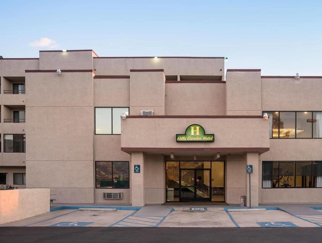 San Bernardino Inn & Suites 外观 照片